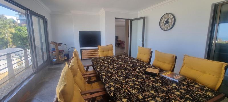 6 Bedroom Property for Sale in Outeniqua Strand Western Cape